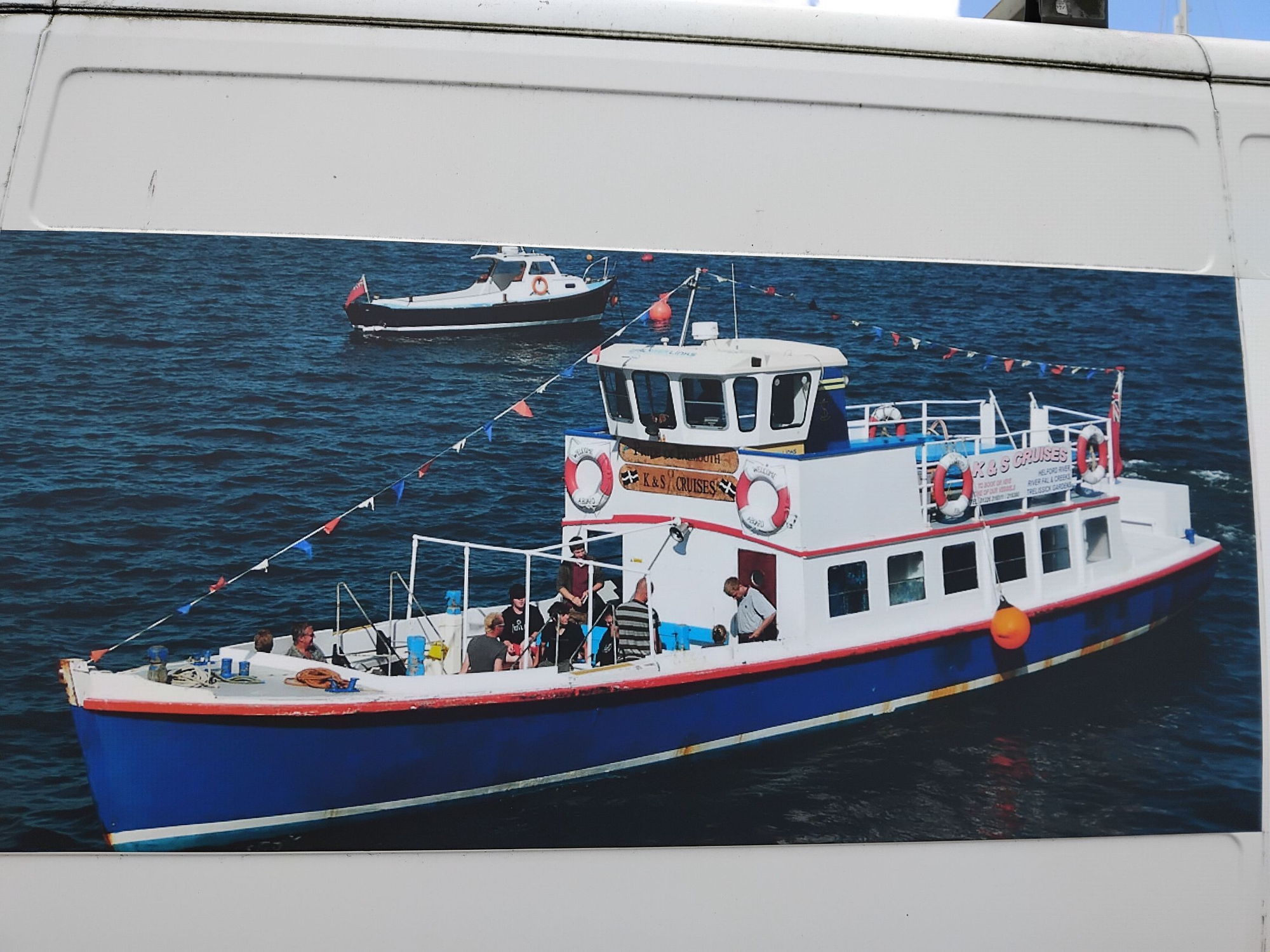 Passenger boat