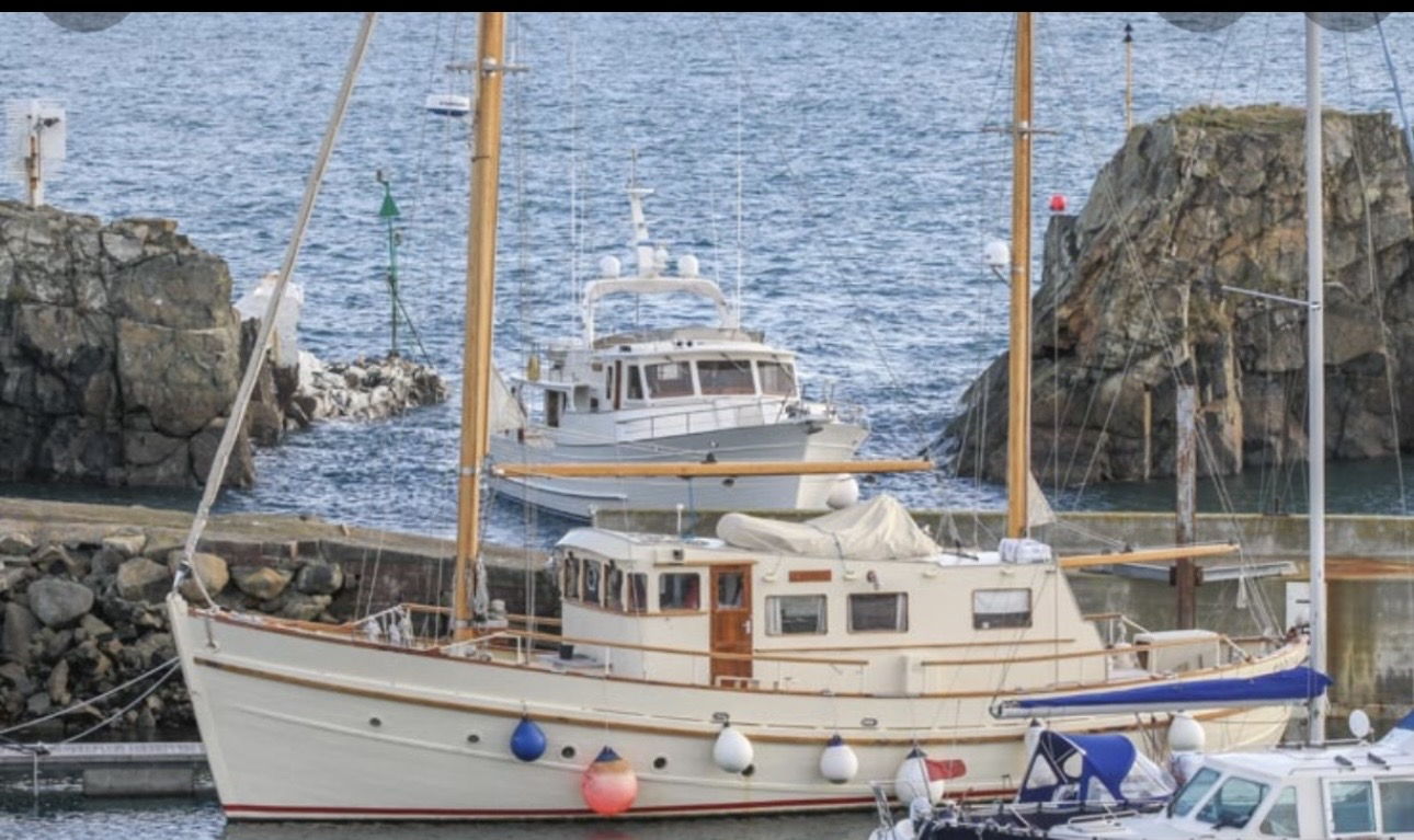 Custom motor sailer