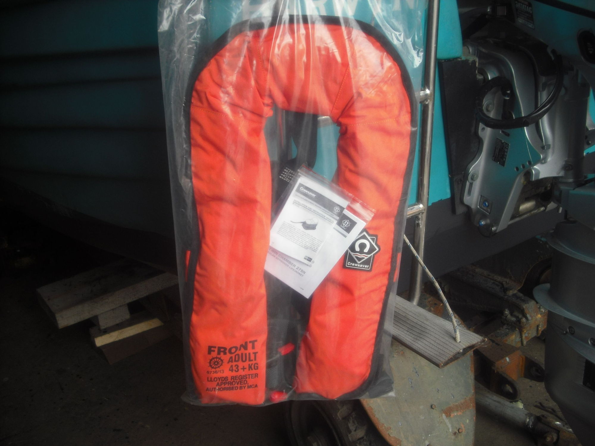 CREWSAVER 275N LIFEJACKETS