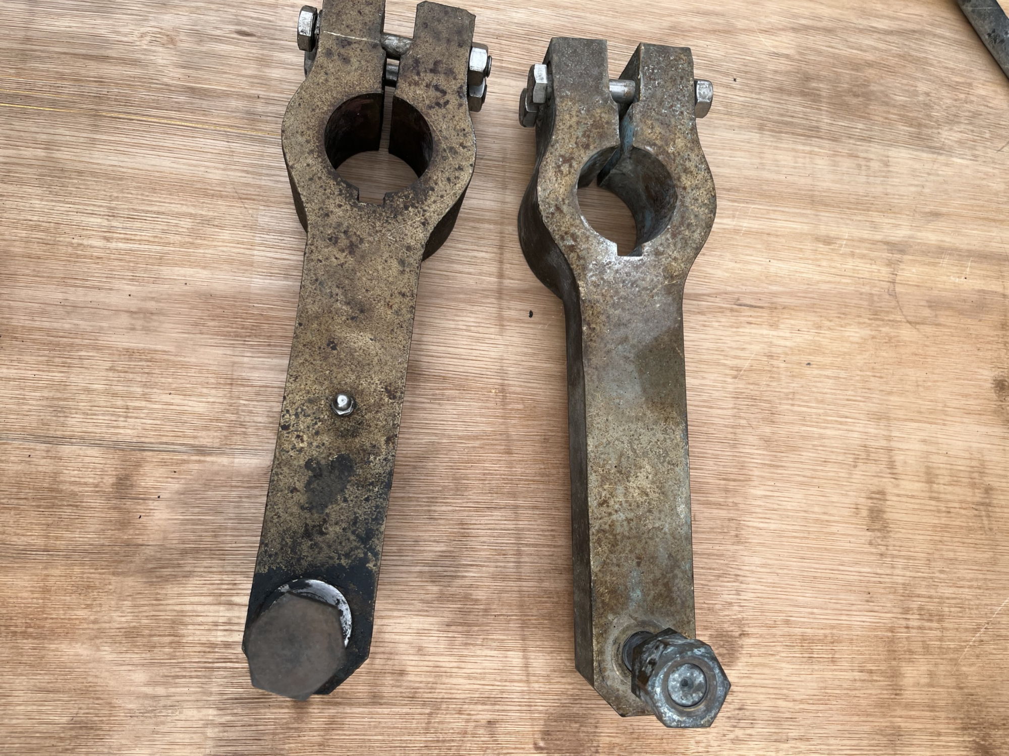 Dual station hydraulic...