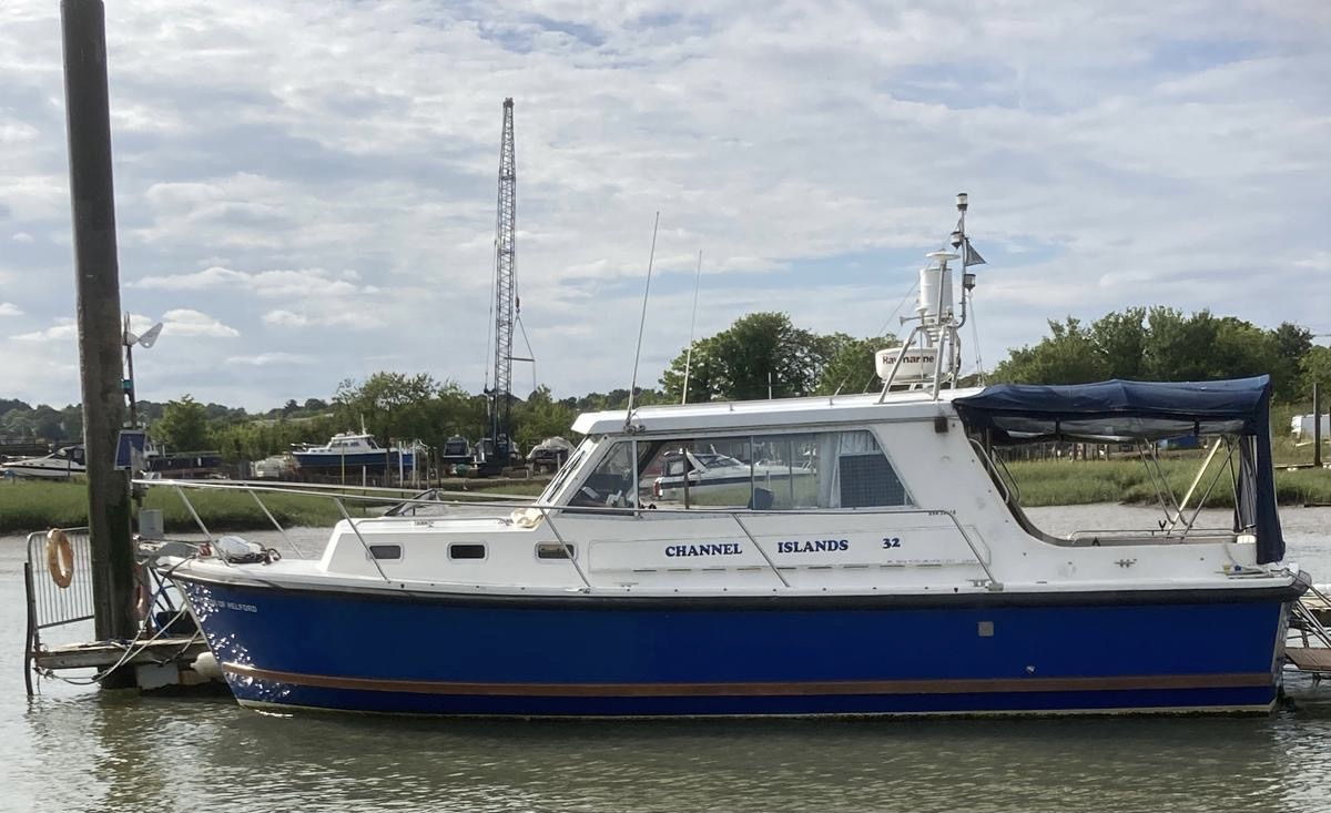CHANNEL ISLANDS 32