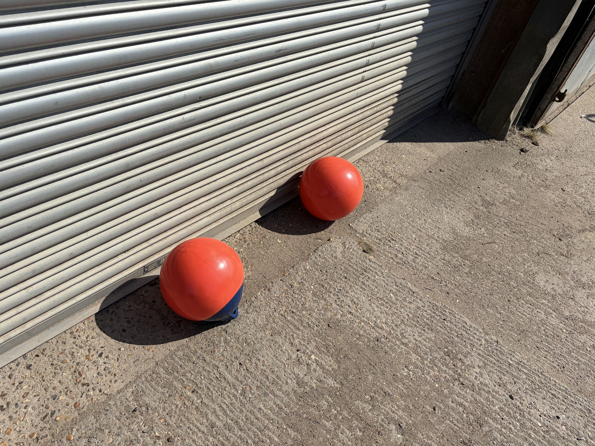 A0 Pot buoys polyform